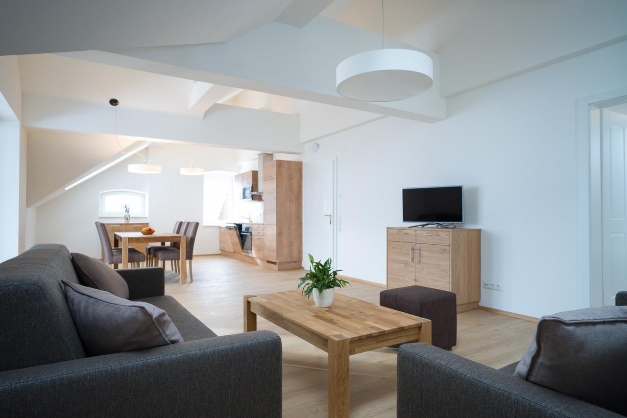 Lake View Suites Villa Julia By We Rent Zell am See Habitación foto